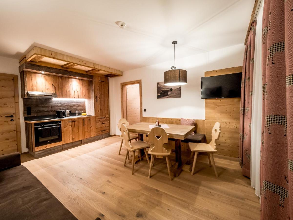 Almhittn - Luxus Appartements Finkenberg Exterior photo